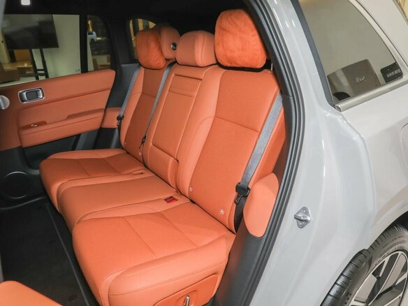 2025 Li Auto (Lixiang) L6 I, серебристый, 7650000 рублей - вид 13