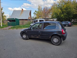 2001 Renault Clio II Рестайлинг, серый, 170000 рублей, вид 5