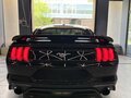 2019 Ford Mustang VI Рестайлинг, чёрный, 3200000 рублей - вид 2