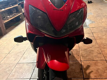 2001 Honda CBR 600F, красный, 320000 рублей, вид 1