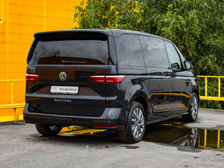2022 Volkswagen Multivan T7, синий, 4170000 рублей, вид 4