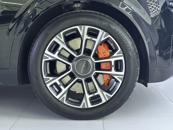 2026 Lynk & Co 900, чёрный, 7480000 рублей - вид 18