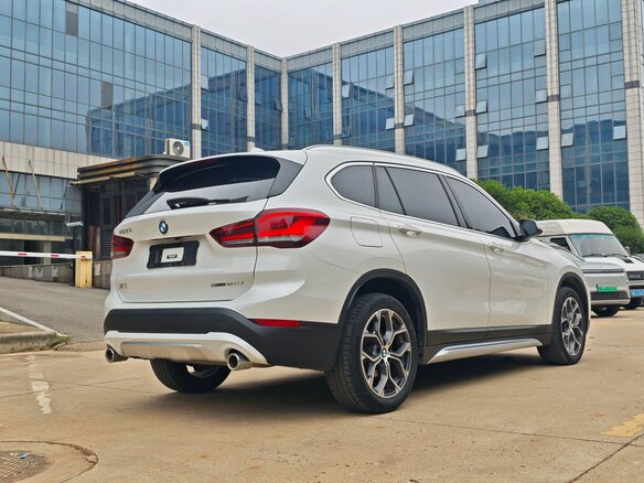 2022 BMW X1 Long 20Li sDrive II (F48) Рестайлинг, зелёный, 2264000 рублей - вид 4