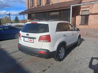 2012 Kia Sorento II Рестайлинг, белый, 1430000 рублей, вид 2