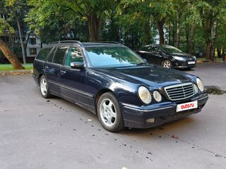 2000 Mercedes-Benz E-Класс 240 II (W210, S210) Рестайлинг, фиолетовый, 450000 рублей, вид 3