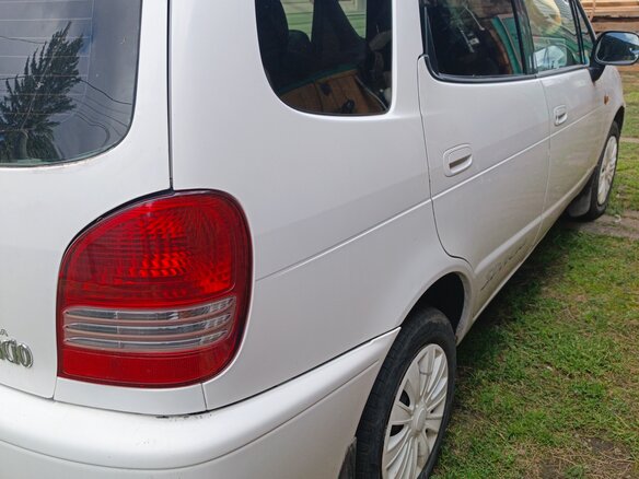 1999 Toyota Corolla Spacio I, белый, 435000 рублей - вид 1