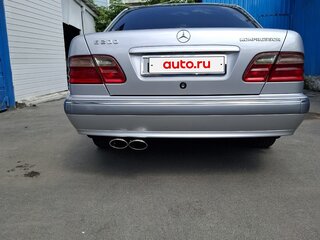 2000 Mercedes-Benz E-Класс 200 II (W210, S210) Рестайлинг, белый, 1350000 рублей, вид 3