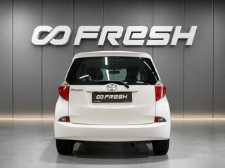 2011 Toyota Ractis II, белый, 960000 рублей, вид 4