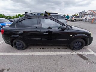 2011 Kia Rio II Рестайлинг, чёрный, 550000 рублей, вид 5