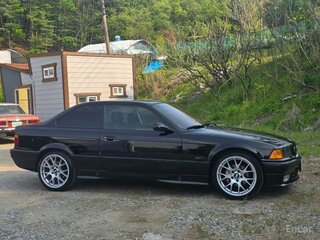1993 BMW 3 серии 325i III (E36), чёрный, 3500000 рублей, вид 4