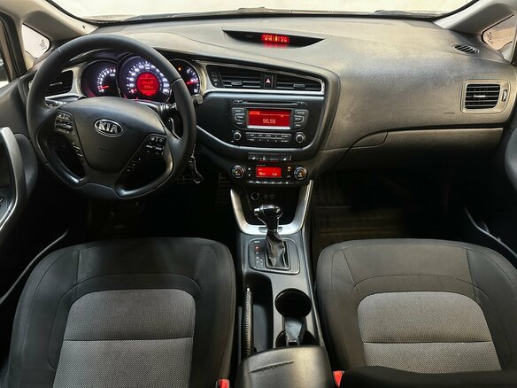 2016 Kia Ceed II Рестайлинг, коричневый, 1030000 рублей - вид 4