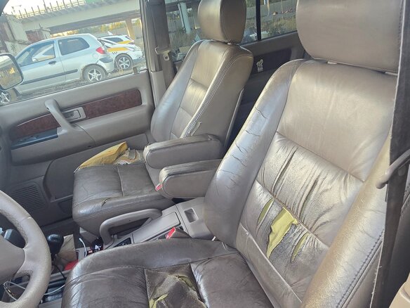 2000 Isuzu Trooper II, серый, 350000 рублей - вид 15