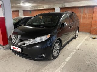 2013 Toyota Sienna III, чёрный, 2550000 рублей, вид 1