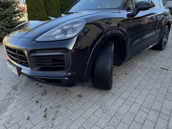 2018 Porsche Cayenne III, чёрный, 4613000 рублей