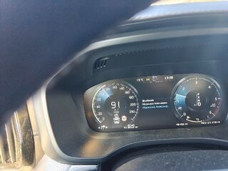 2018 Volvo XC60 II, чёрный, 3700000 рублей, вид 1