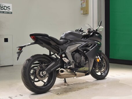 2024 Triumph Daytona 660, чёрный, 760000 рублей, вид 4