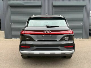 2026 Audi Q6 40 TFSI, чёрный, 6500000 рублей, вид 5