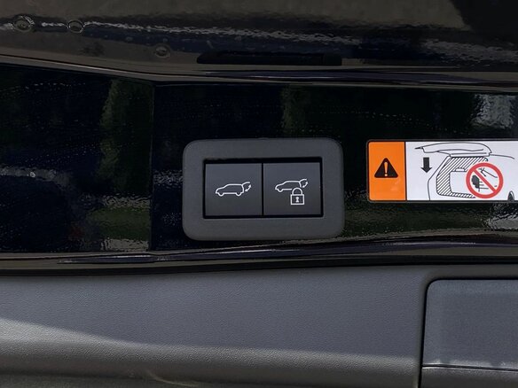 2026 Toyota RAV4 VI (XA60), чёрный, 4950000 рублей - вид 23