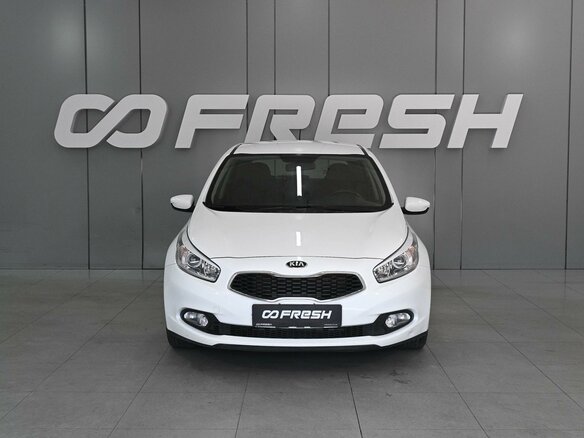 2015 Kia Ceed II, белый, 1369000 рублей - вид 2
