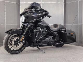 2019 Harley-Davidson Street Glide Special, чёрный, 1949000 рублей, вид 4