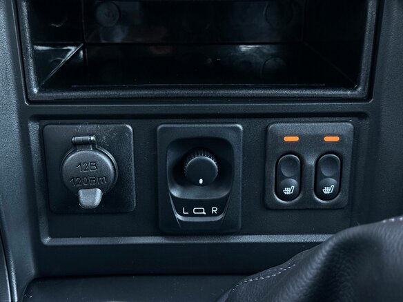 2026 Lada (ВАЗ) Niva Travel I Рестайлинг, коричневый, 1623000 рублей - вид 18