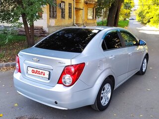 2013 Chevrolet Aveo II, серебристый, 750000 рублей, вид 5