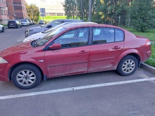 2008 Renault Megane II Рестайлинг, красный, 400000 рублей, вид 4