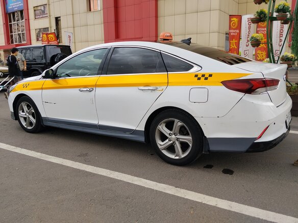 2018 Hyundai Sonata VII (LF) Рестайлинг, белый, 900000 рублей - вид 6