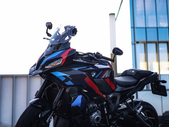 2025 BMW M 1000 XR, чёрный, 2780000 рублей - вид 6