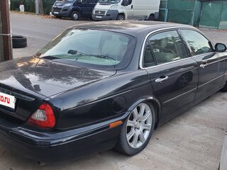 2005 Jaguar XJ Long III (X350/X358), чёрный, 999999 рублей, вид 3