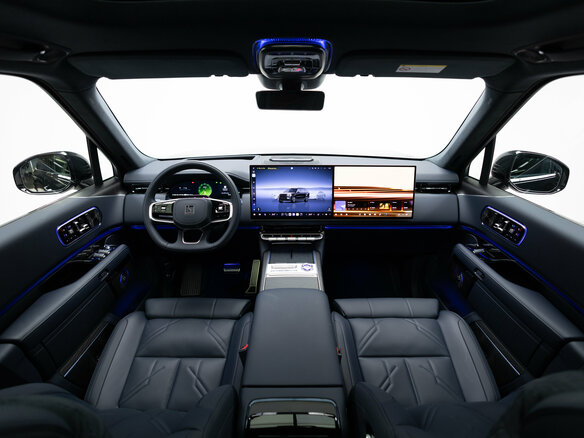 2026 Zeekr 9X 55 kWh (до 3.5 т), чёрный, 13190000 рублей - вид 33