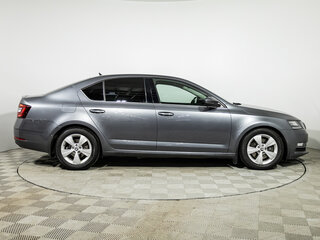 2018 Skoda Octavia III (A7) Рестайлинг, серый, 1879700 рублей, вид 4