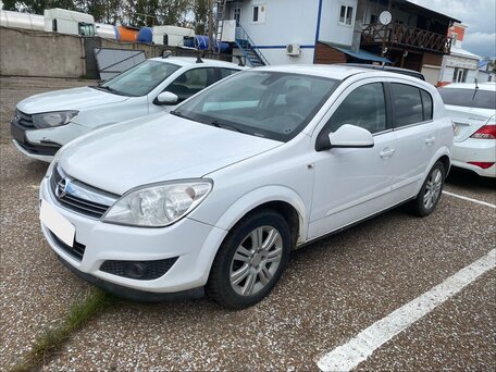 2011 Opel Astra H Рестайлинг, белый, 404000 рублей, вид 1