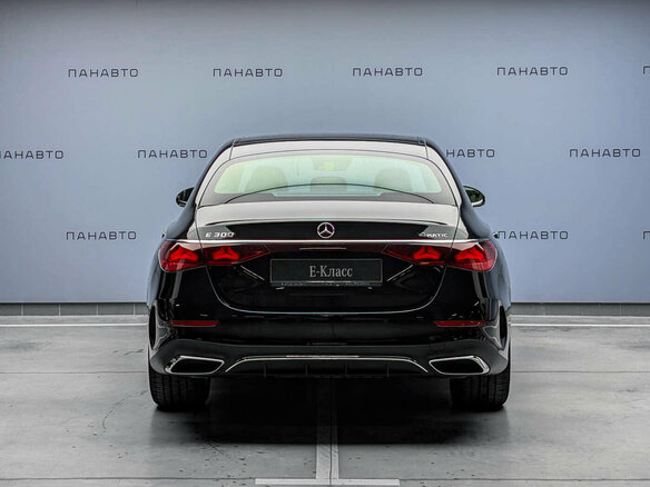 2025 Mercedes-Benz E-Класс 300 VI (W214, S214), чёрный, 11550000 рублей - вид 4