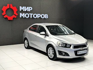 2014 Chevrolet Aveo II, серебристый, 599000 рублей, вид 3