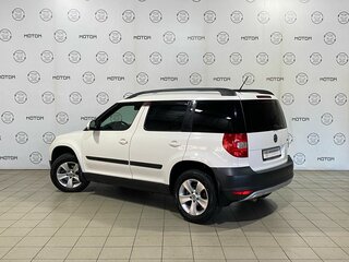 2012 Skoda Yeti I, белый, 620000 рублей, вид 2