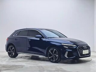 2022 Audi A3 Sportback 35 TFSI IV (8Y), синий, 1810005 рублей, вид 3