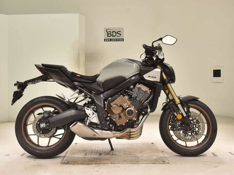2024 Honda CB 650R, серый, 1177000 рублей, вид 2