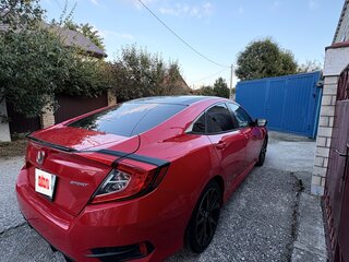 2019 Honda Civic X Рестайлинг, красный, 1790000 рублей, вид 4