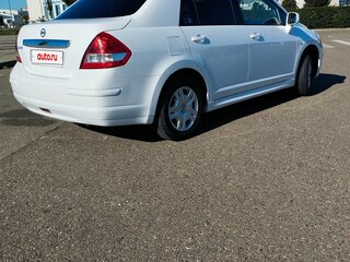 2012 Nissan Tiida I Рестайлинг, белый, 780000 рублей, вид 4