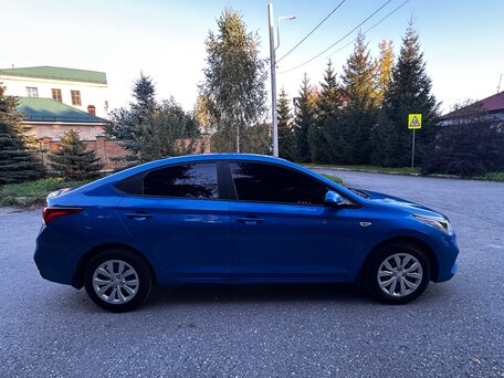 2017 Hyundai Solaris II, синий, 1150000 рублей, вид 3
