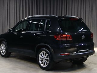 2016 Volkswagen Tiguan I Рестайлинг, чёрный, 1199000 рублей, вид 4