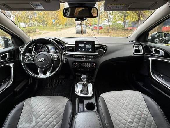 2020 Kia Ceed III, чёрный, 1450000 рублей - вид 10