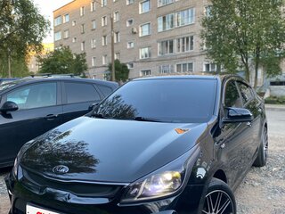 2017 Kia Rio IV, чёрный, 1350000 рублей, вид 5