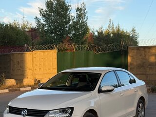 2012 Volkswagen Jetta VI, белый, 900000 рублей, вид 2