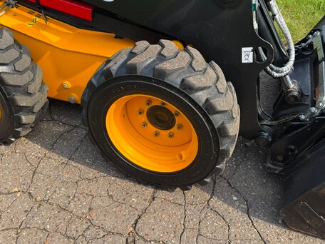 2021 JCB 175, жёлтый, 3999000 рублей, вид 4