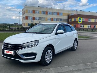 2023 Lada (ВАЗ) Vesta SW I Рестайлинг (NG), белый, 900000 рублей, вид 1