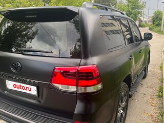 2020 Toyota Land Cruiser 200 Series Рестайлинг 2, чёрный, 7100000 рублей, вид 3