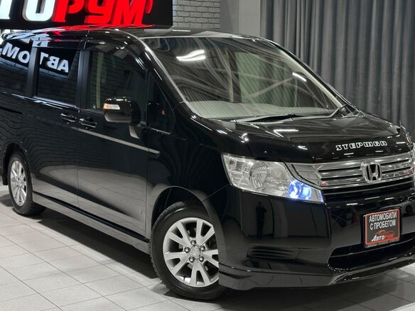 2011 Honda Stepwgn Spada IV, чёрный, 1350000 рублей - вид 4