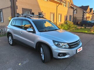 2013 Volkswagen Tiguan I Рестайлинг, серебристый, 1500000 рублей, вид 2